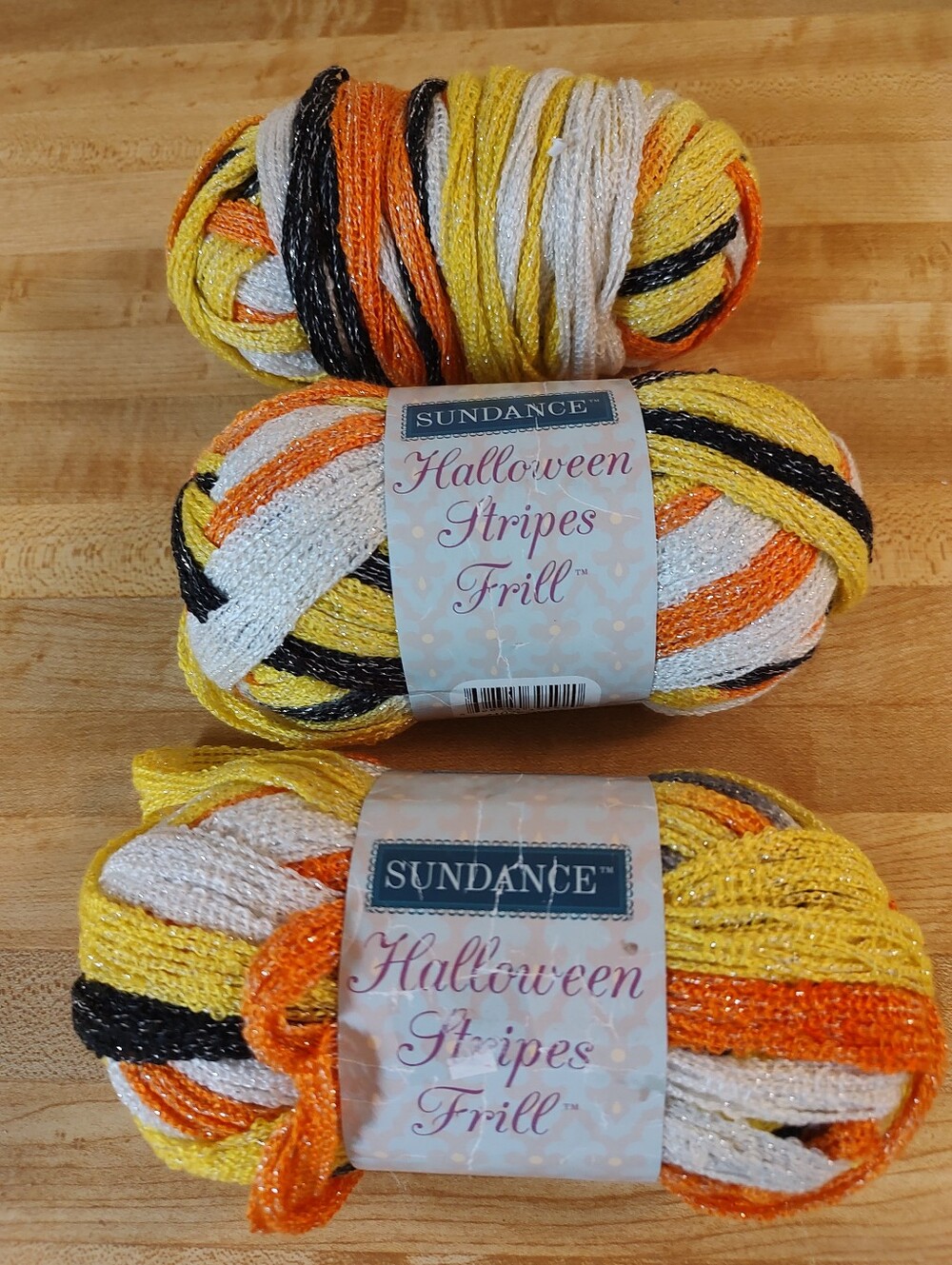 Sundance Halloween Stripes Frill Yarn